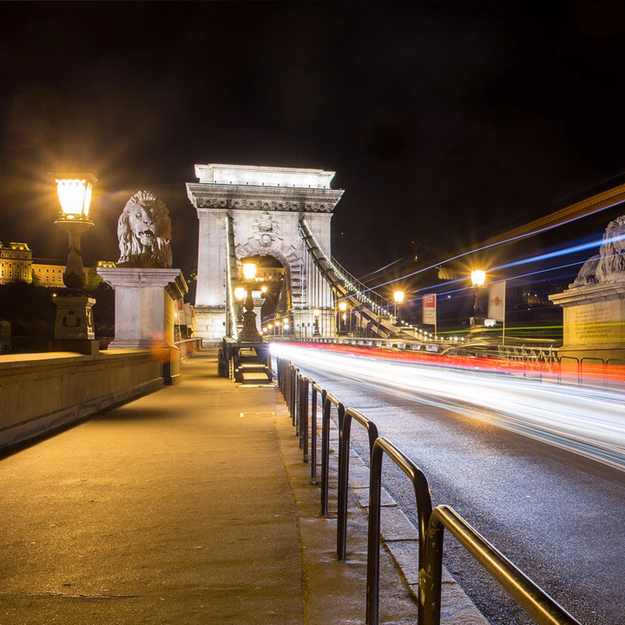 Chain Bridge Fishermens Bastion Lighttrails Stack Opt